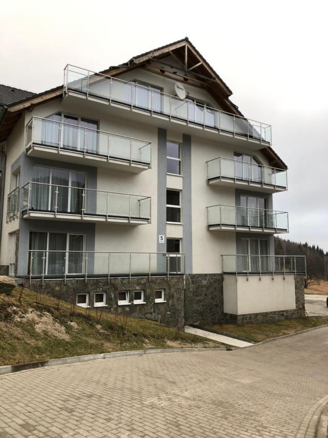 Atrakcyjny Apartament Czarna Gora สโตรเนีย ชล็องสเกีย ภายนอก รูปภาพ
