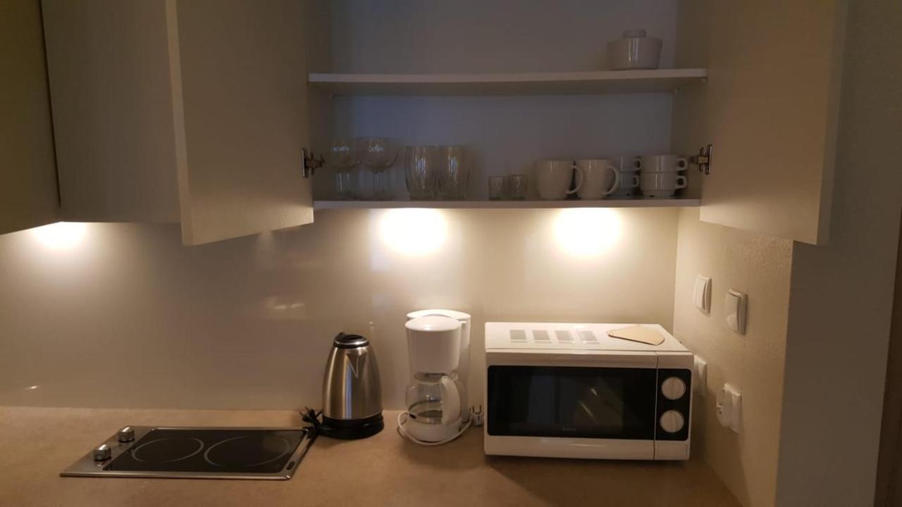 Atrakcyjny Apartament Czarna Gora สโตรเนีย ชล็องสเกีย ภายนอก รูปภาพ